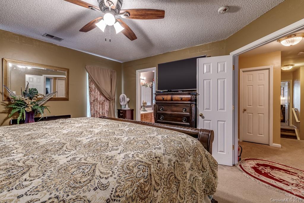 8331 Fox Swamp Road Charlotte, NC 28215 - Photo 18 of 38 Gallery Image 18