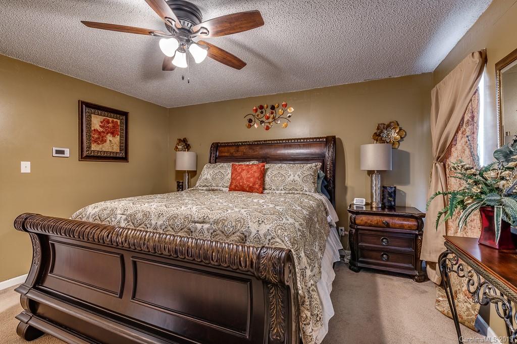 8331 Fox Swamp Road Charlotte, NC 28215 - Photo 20 of 38 Gallery Image 20