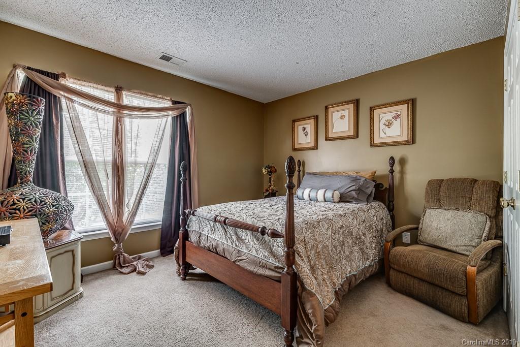 8331 Fox Swamp Road Charlotte, NC 28215 - Photo 22 of 38 Gallery Image 22
