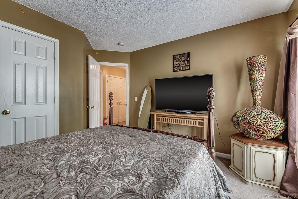 8331 Fox Swamp Road Charlotte, NC 28215 - Photo 24 of 38 Gallery Image 24
