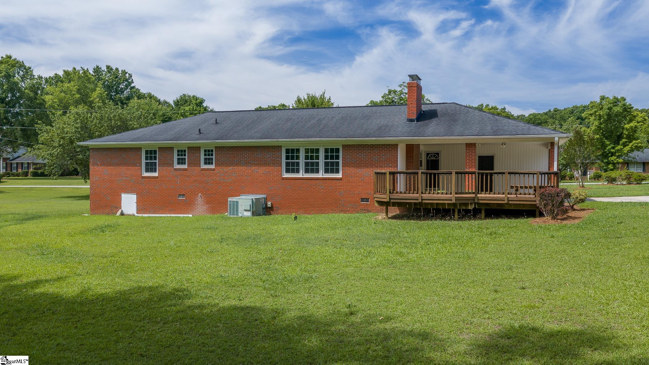 107 Lemon Tree Trail Laurens, SC 29360 - Photo 36 of 42