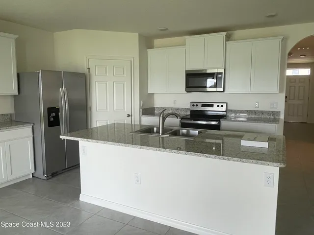 $2,350 | 2194 Farmhouse Road Southeast, Palm Bay, FL 32909