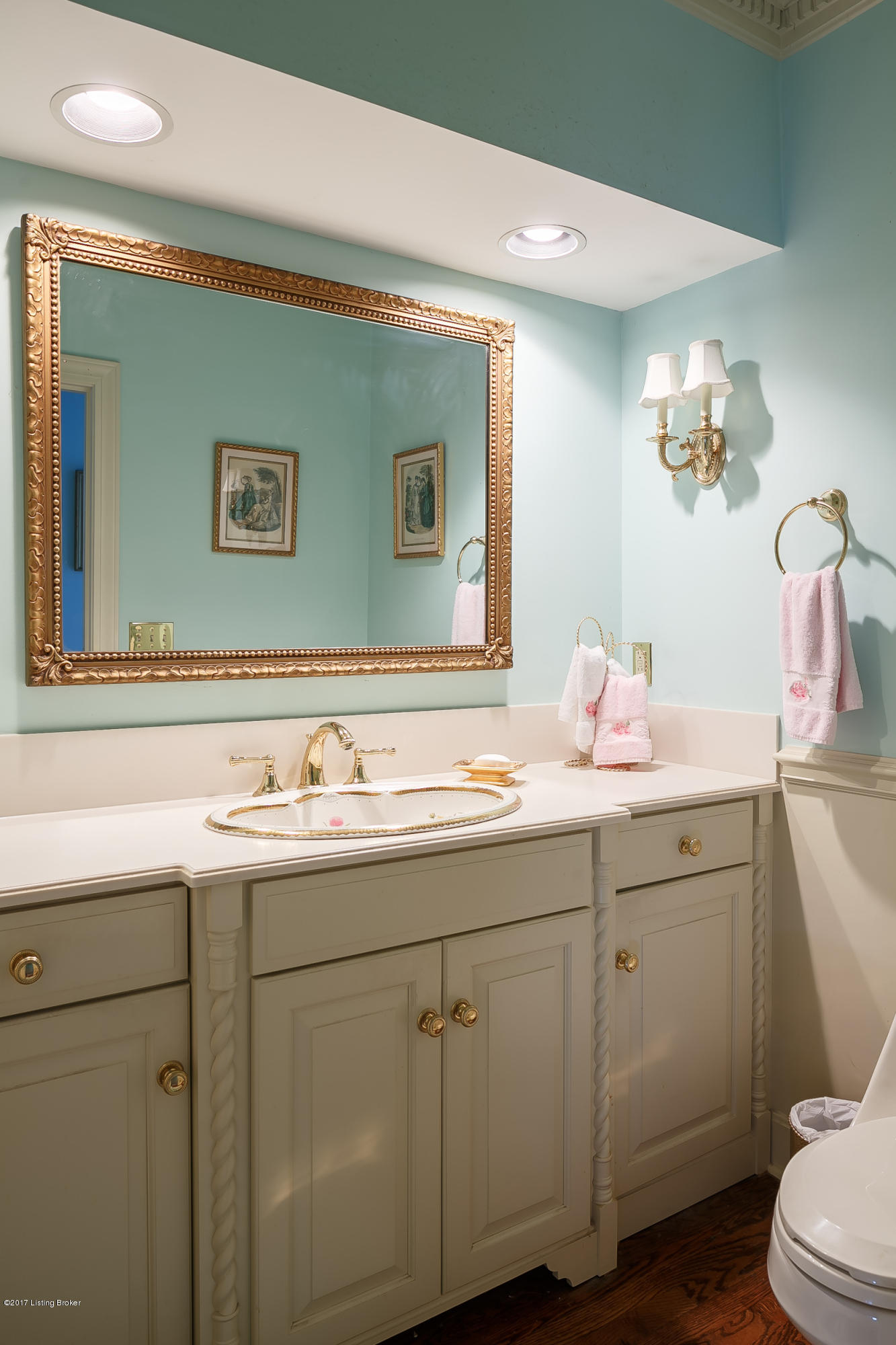 165 Totem Road Louisville, KY 40207 - Photo 17 of 27 Tim Furlong Jr. - JS - Totem (22 of 29)