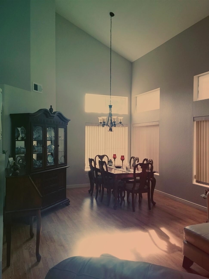 7591 Windy Ridge Road San Diego, CA 92126 - Photo 5 of 25 Gallery Image 5