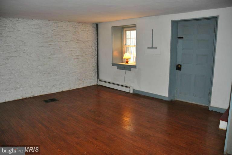 7431 Green Valley Road Frederick, MD 21701 - Photo 14 of 30 Second Floor Bedroom