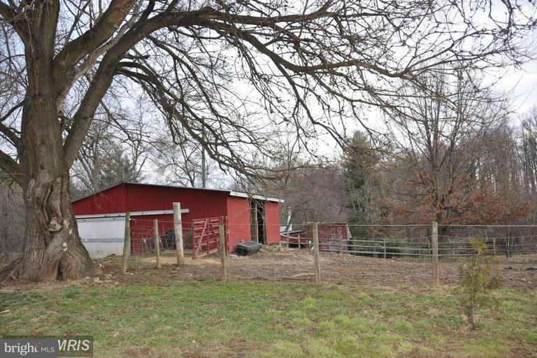 7431 Green Valley Road Frederick, MD 21701 - Photo 21 of 30 Exterior (General)