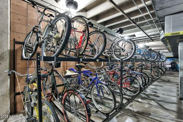 $144,900 | 4750 North Central Avenue, Unit B14, Phoenix, AZ 85012