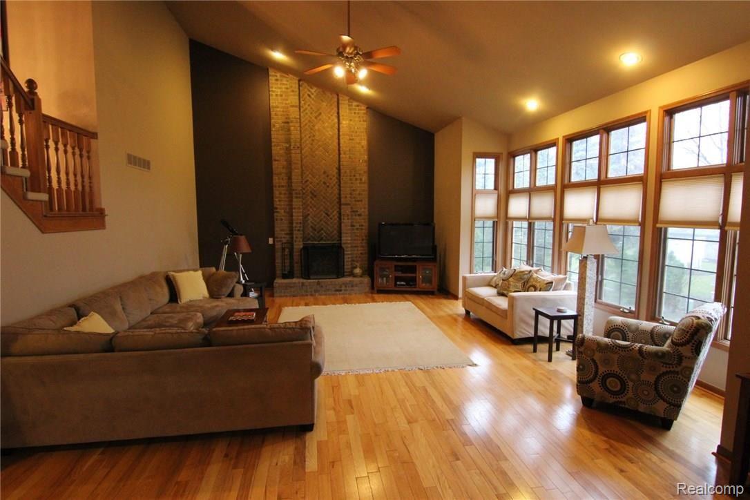 3033 Kilburn Road West Rochester, MI 48306 - Photo 12 of 52 IMG_7757 - Copy.JPG