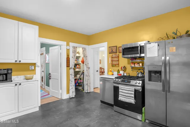 $317,500 | 1912 8th Street, Rensselaer, NY 12144