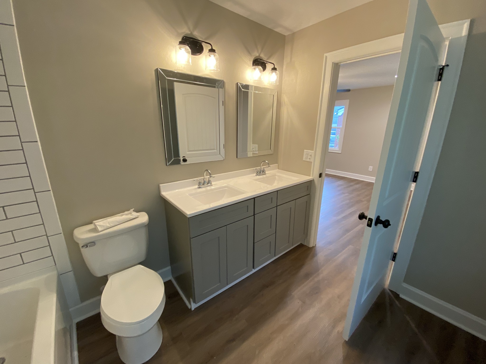 1670 Valley Road Clarksville, TN 37043 - Photo 12 of 17 Gallery Image 12