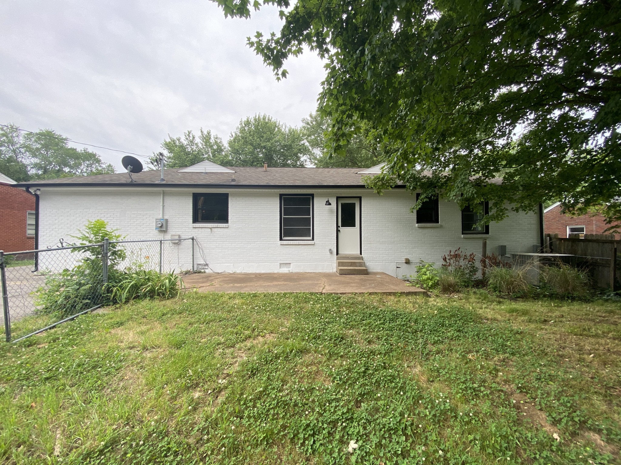 1670 Valley Road Clarksville, TN 37043 - Photo 17 of 17 Gallery Image 17