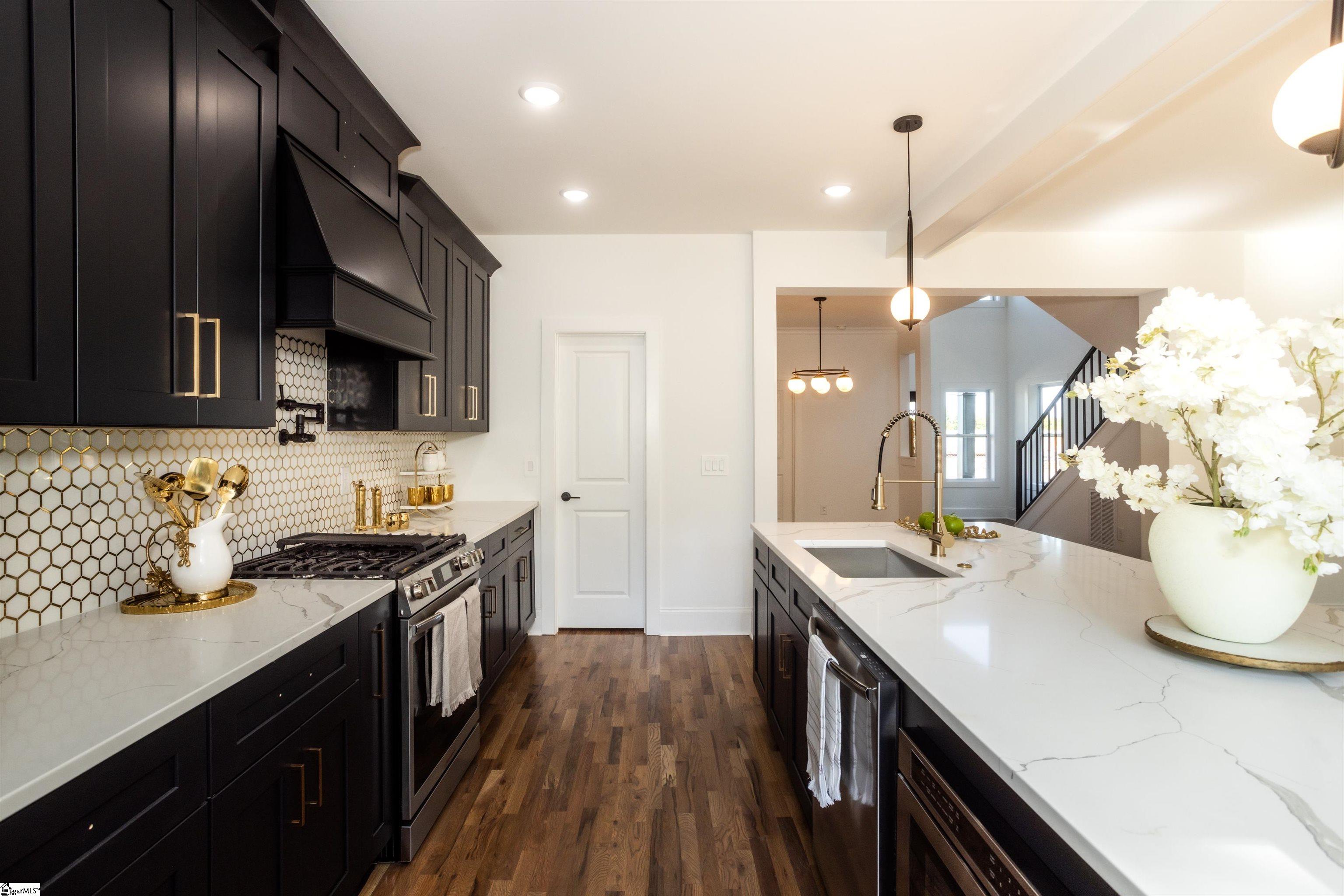 304 Cook Street Greenville, SC 29601 - Photo 15 of 50 Gallery Image 15