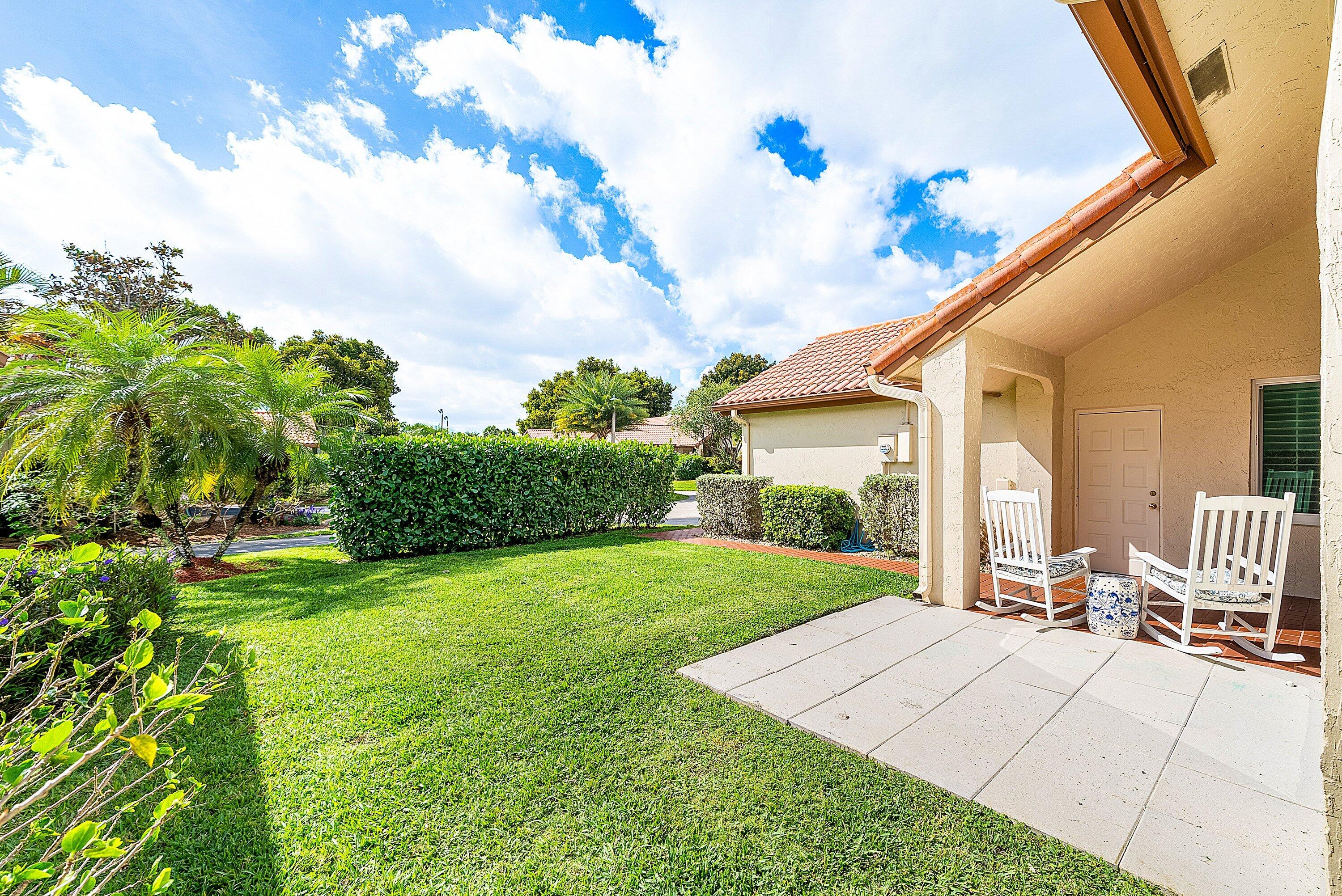 23373 Water Circle Boca Raton, FL 33486 - Photo 34 of 66 front yard