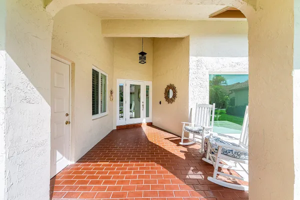 $892,500 | 23373 Water Circle, Boca Raton, FL 33486