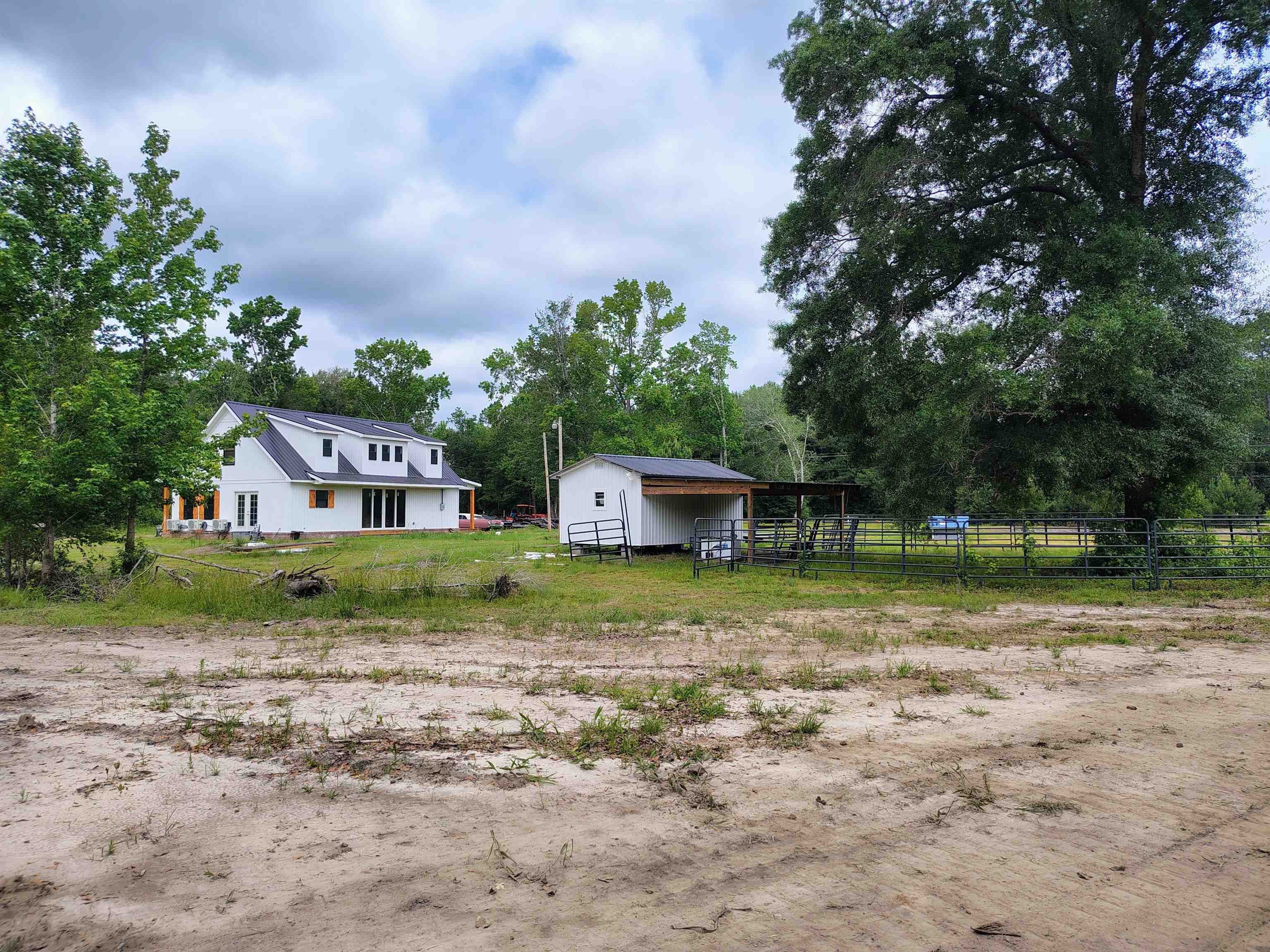 735 Hemingway Road Loris, SC 29569 - Photo 4 of 34