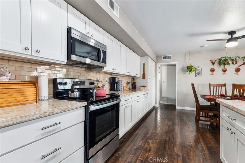 28928 East Worcester Road Sun City, CA 92586 - Photo 18 of 40 Gallery Image 18