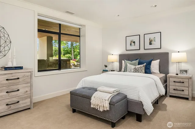 $9,860,000 | 9632 Lake Washington Boulevard Northeast, Bellevue, WA 98004