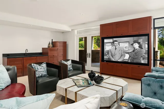 $9,860,000 | 9632 Lake Washington Boulevard Northeast, Bellevue, WA 98004