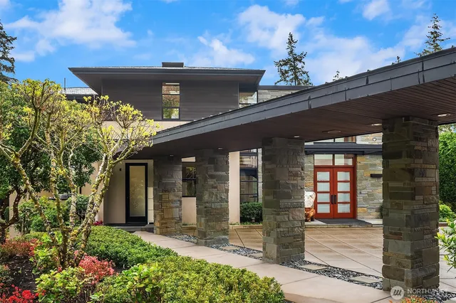 $9,860,000 | 9632 Lake Washington Boulevard Northeast, Bellevue, WA 98004
