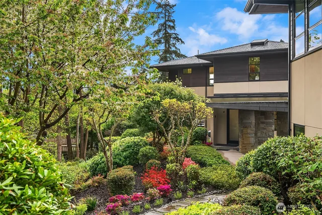 $9,860,000 | 9632 Lake Washington Boulevard Northeast, Bellevue, WA 98004