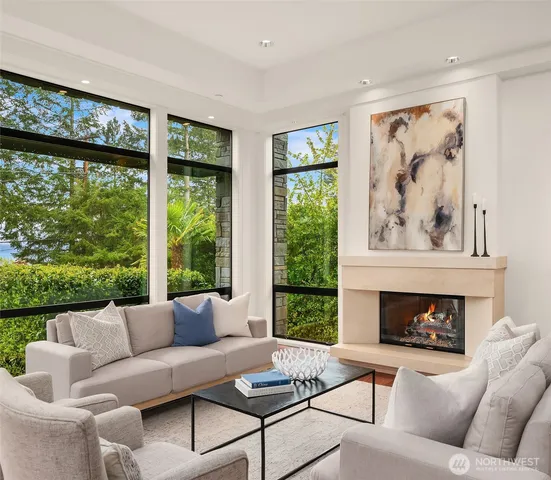 $9,860,000 | 9632 Lake Washington Boulevard Northeast, Bellevue, WA 98004