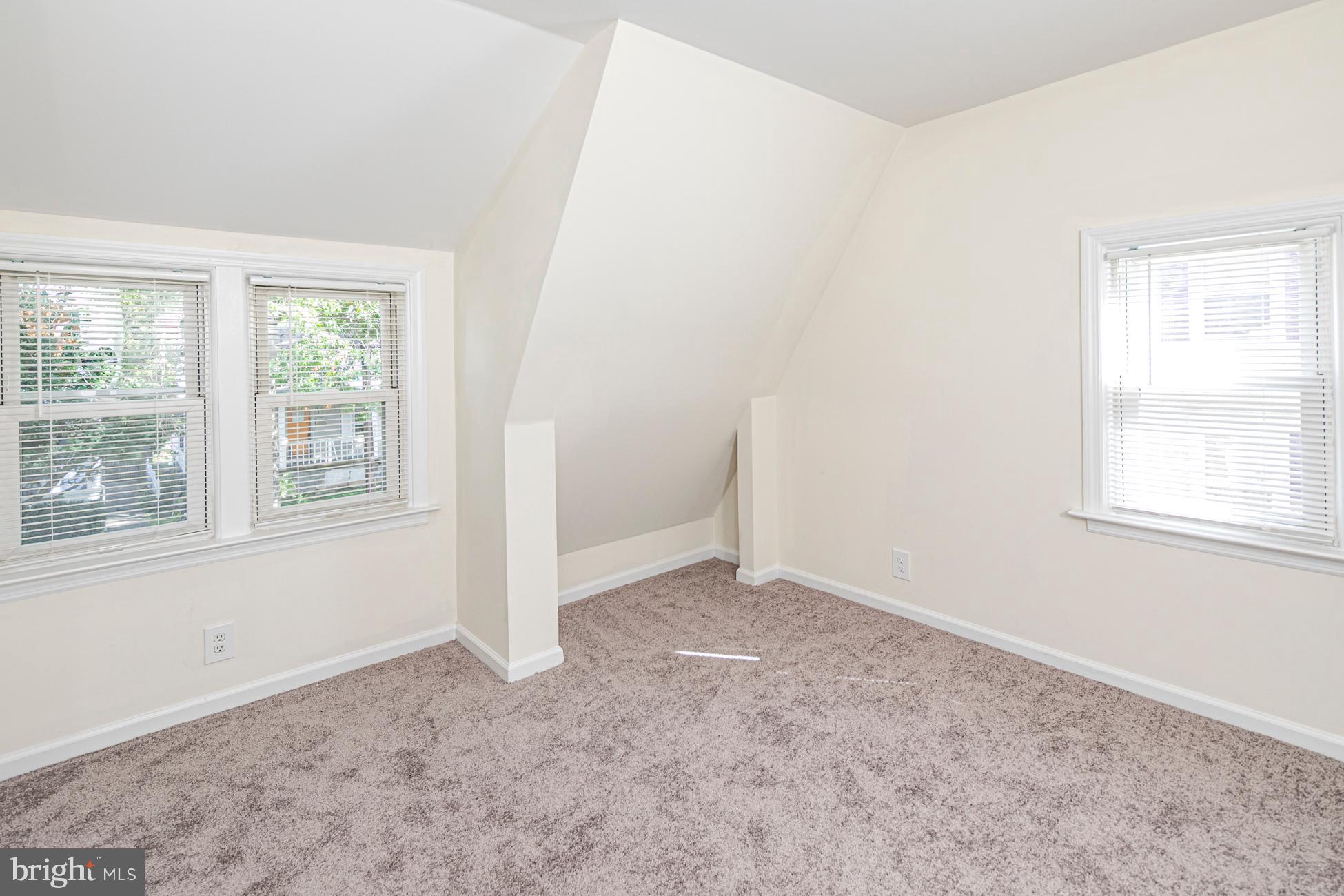 166 John Street Princeton, NJ 08540 - Photo 20 of 29 an empty room with windows