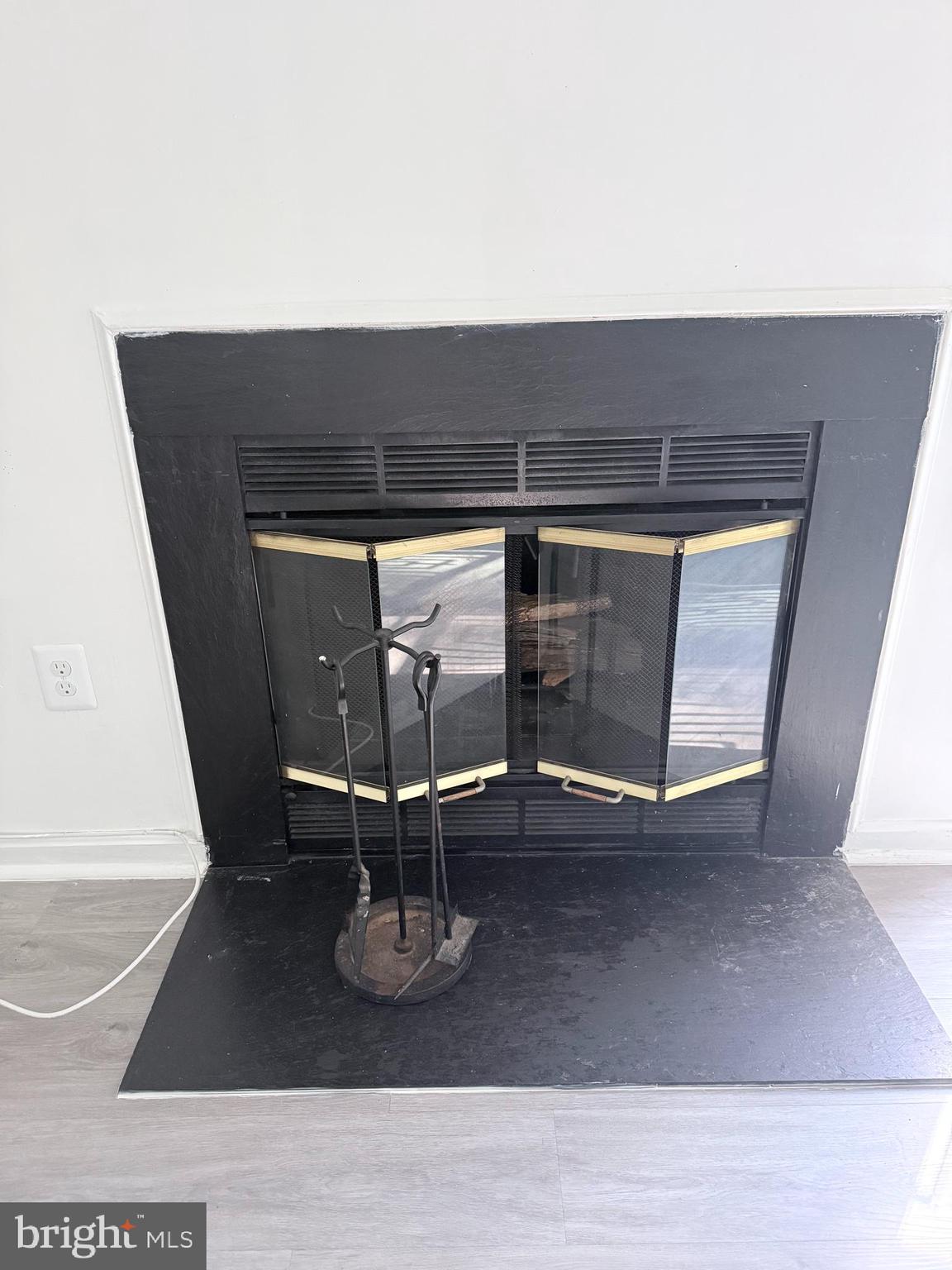 8573 Ritchboro Road District Heights, MD 20747 - Photo 5 of 19 a close view of dining table