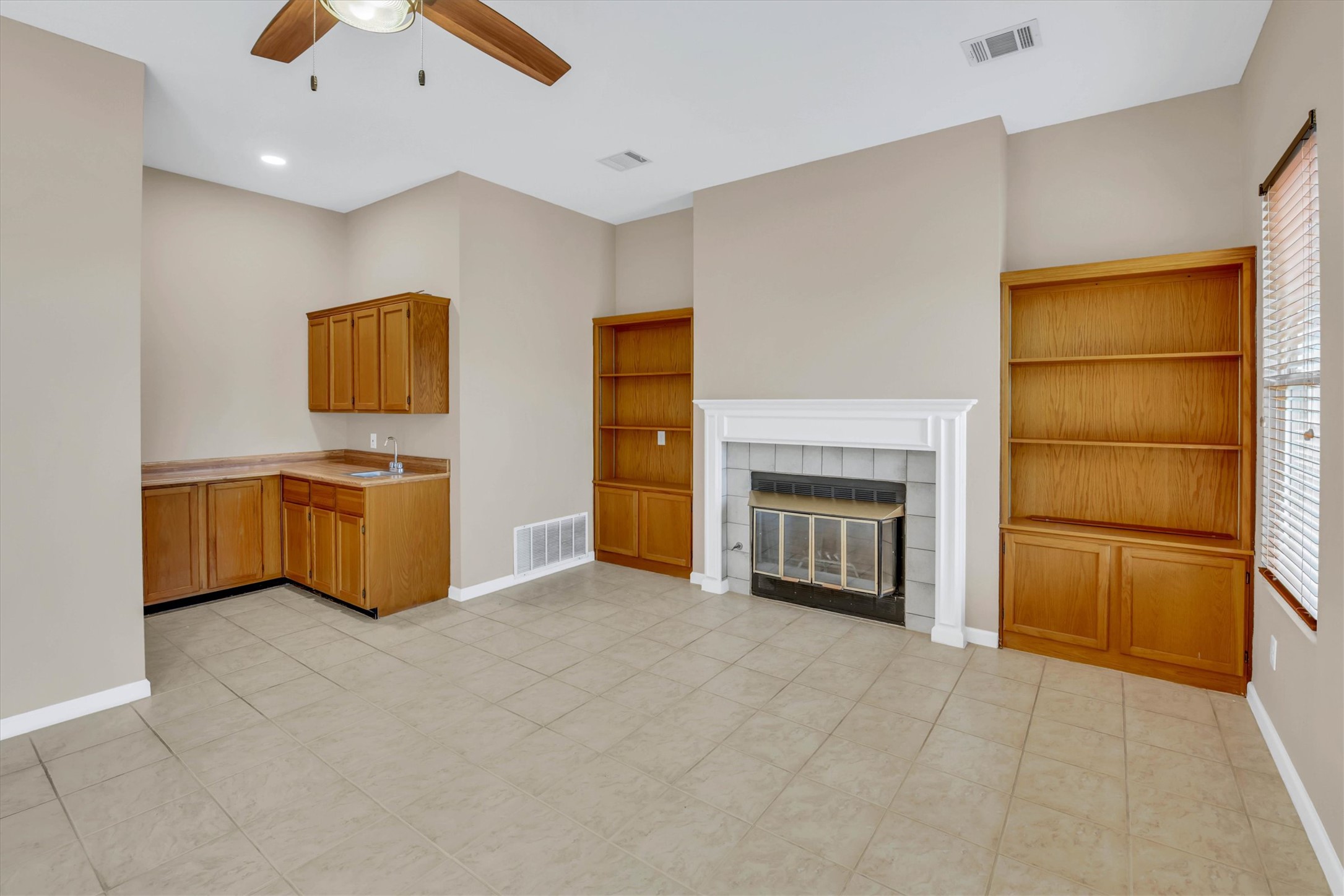 8108 Matchlock Cove Austin, TX 78729 - Photo 15 of 40