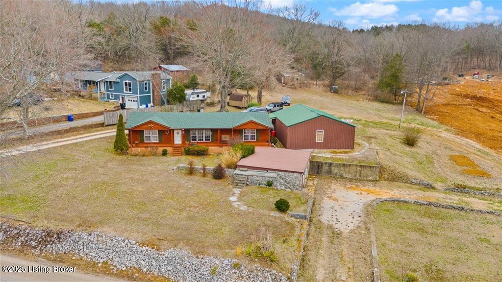 1908 Blue Level Road Bowling Green, KY 42101 - Photo 2 of 32 1283424-ba263293-607c-4b8e-84f0-5f7ddee2