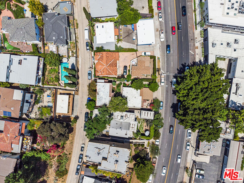 2403 Hyperion Avenue Los Angeles, CA 90027 - Photo 39 of 53 an aerial view of multiple house