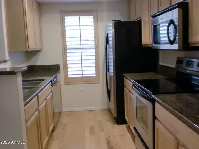 $1,700 | 2402 East 5th Street, Unit 1510, Tempe, AZ 85288