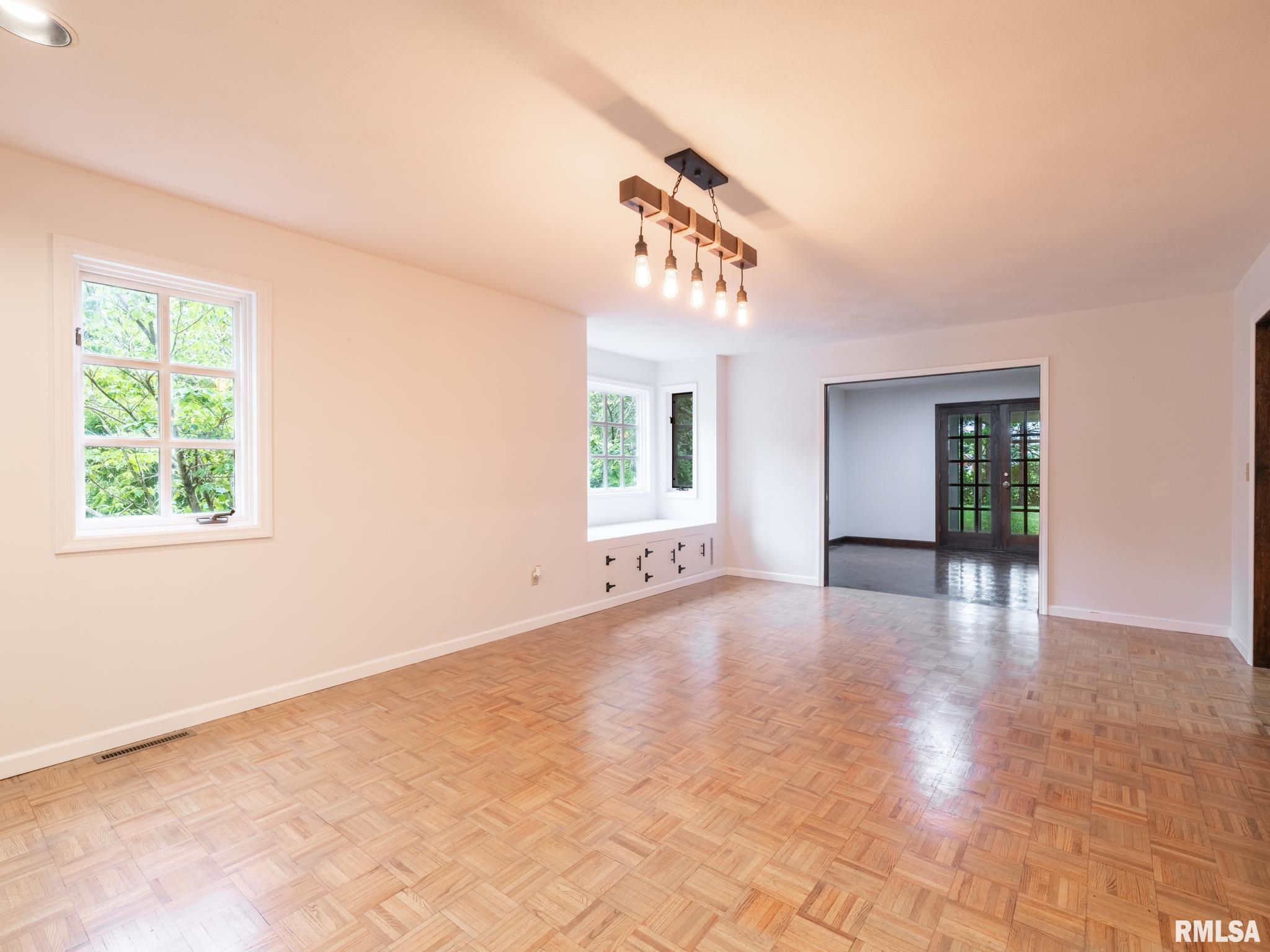 11417 North Route 91 Dunlap, IL 61525 - Photo 42 of 85