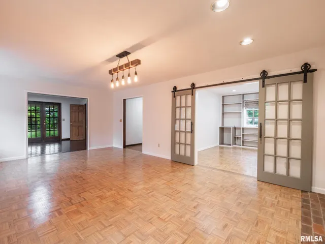 $484,900 | 11417 North Route 91, Dunlap, IL 61525