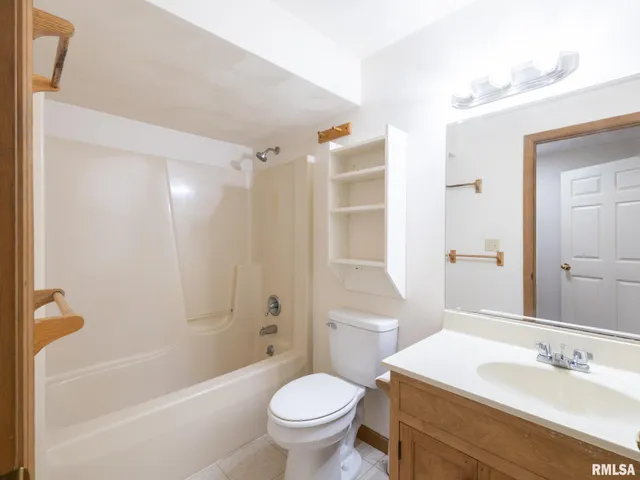 $484,900 | 11417 North Route 91, Dunlap, IL 61525