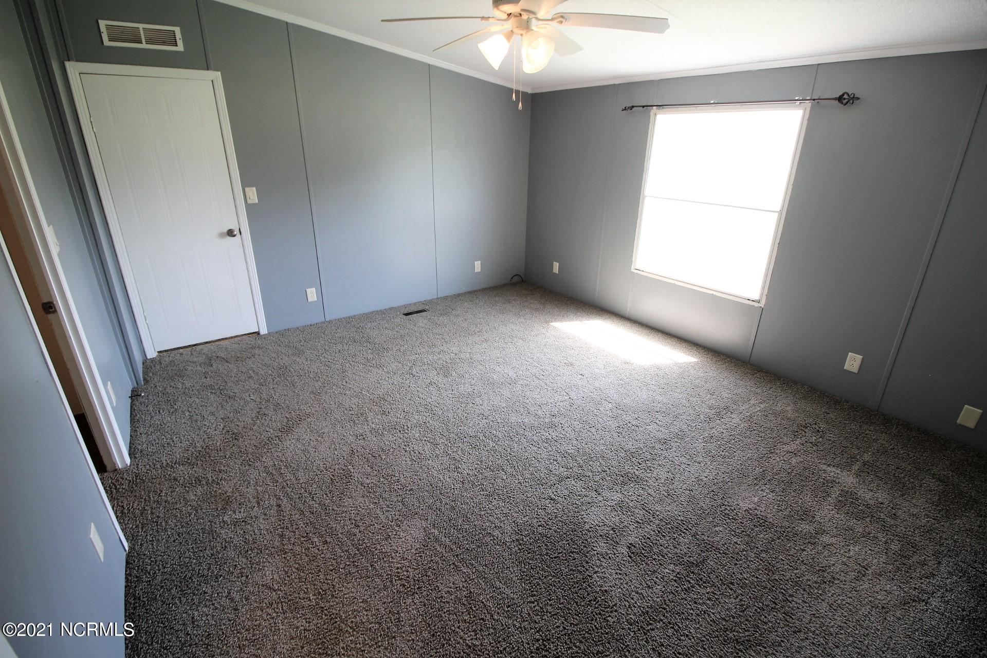 1085 Temples Point Road Havelock, NC 28532 - Photo 20 of 41 Master Bedroom