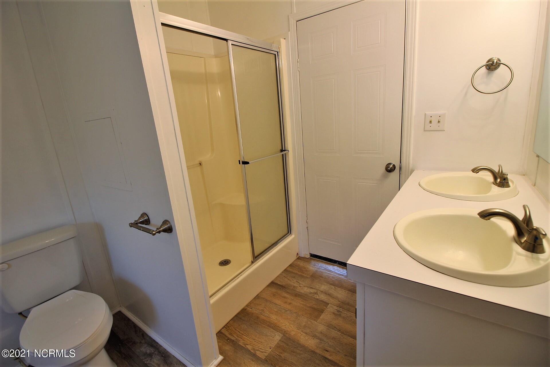 1085 Temples Point Road Havelock, NC 28532 - Photo 26 of 41 Walk in shower