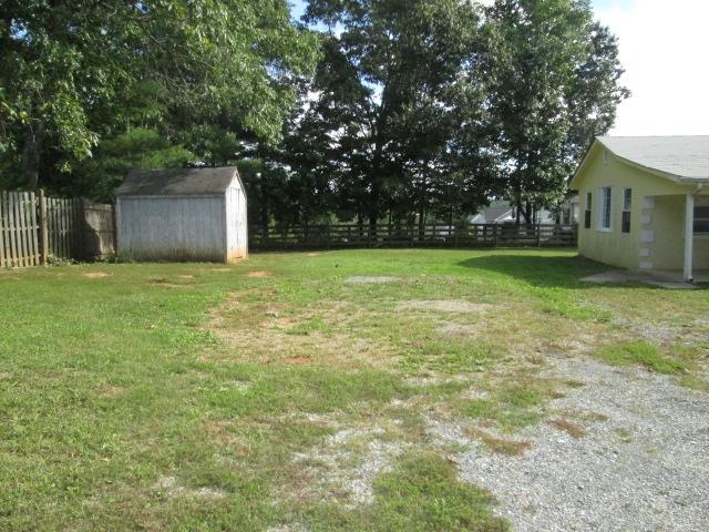 8404 Goodview Road Goodview, VA 24095 - Photo 7 of 28 Left side