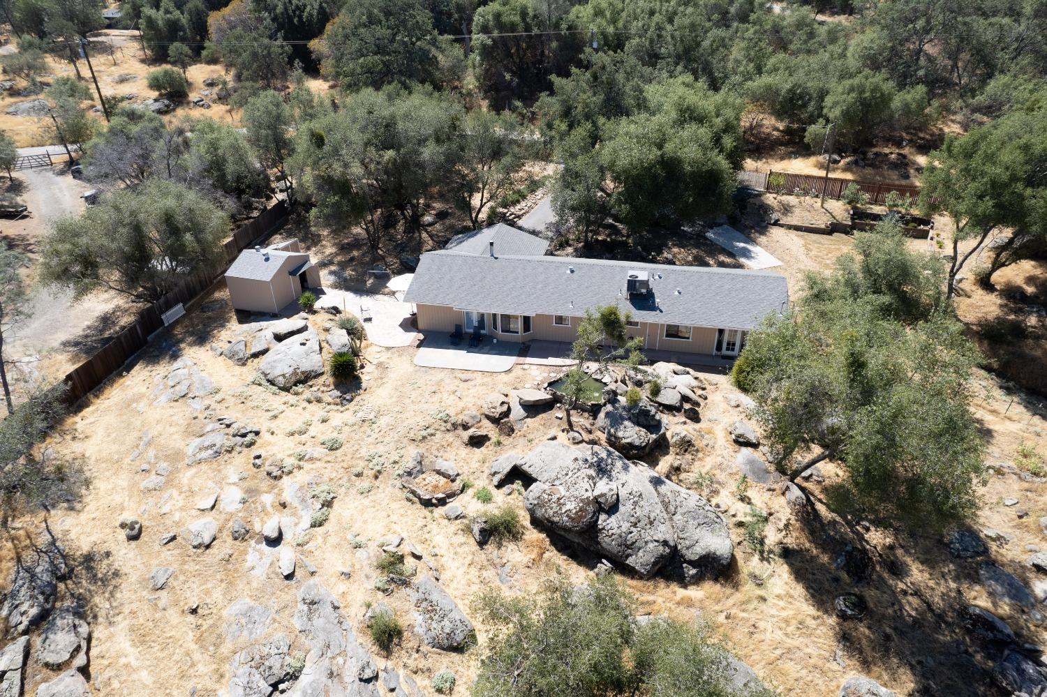 43739 Wells Road West Coarsegold, CA 93614 - Photo 40 of 56 Gallery Image 40