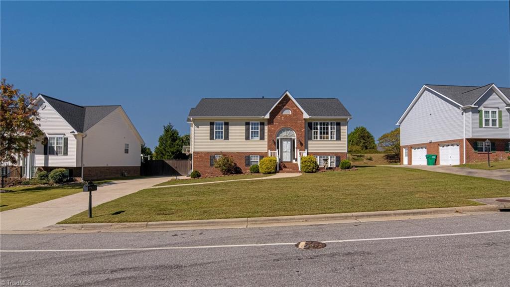 6053 Old Plank Road High Point, NC 27265 - Photo 3 of 34 Gallery Image 3