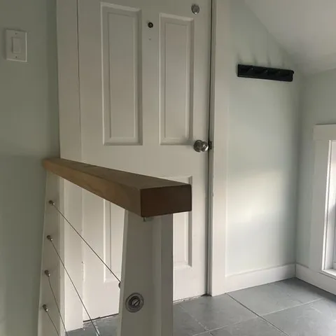 $1,900 | 168 Mt Hope Avenue, Unit 2, Bristol, RI 02809