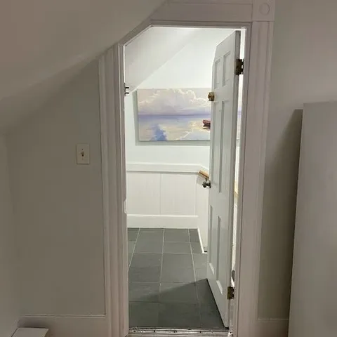 $1,900 | 168 Mt Hope Avenue, Unit 2, Bristol, RI 02809