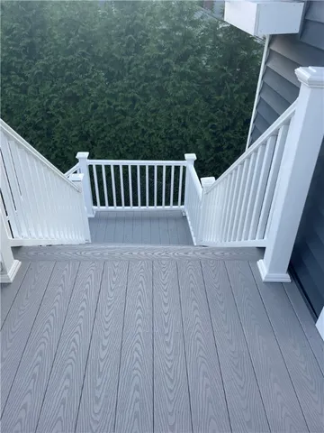 $1,900 | 168 Mt Hope Avenue, Unit 2, Bristol, RI 02809