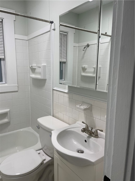 168 Mt Hope Avenue, Unit 2 Bristol, RI 02809 - Photo 10 of 16