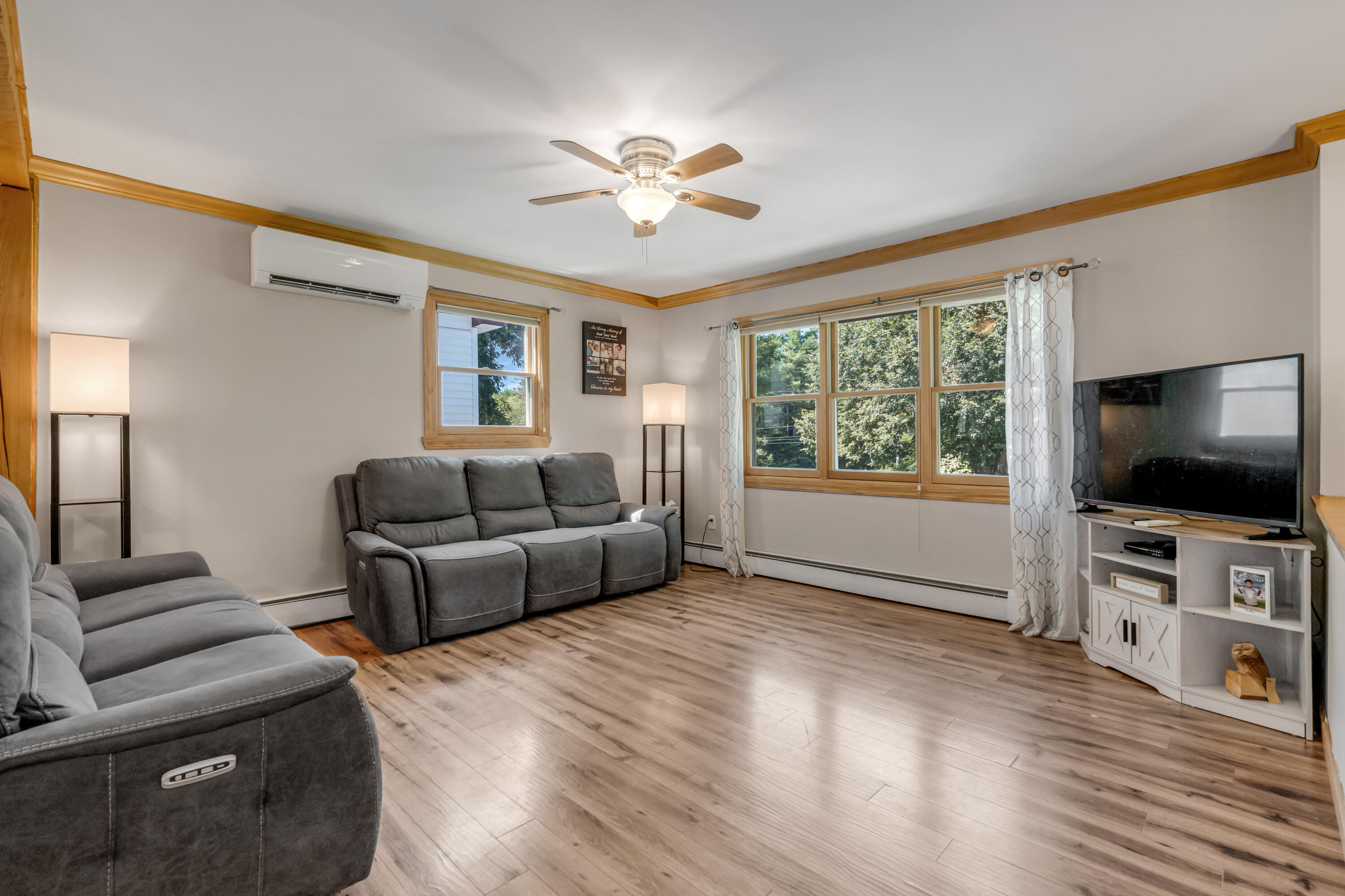 94 Smith Road Hallowell, ME 04347 - Photo 4 of 71 DSC05708