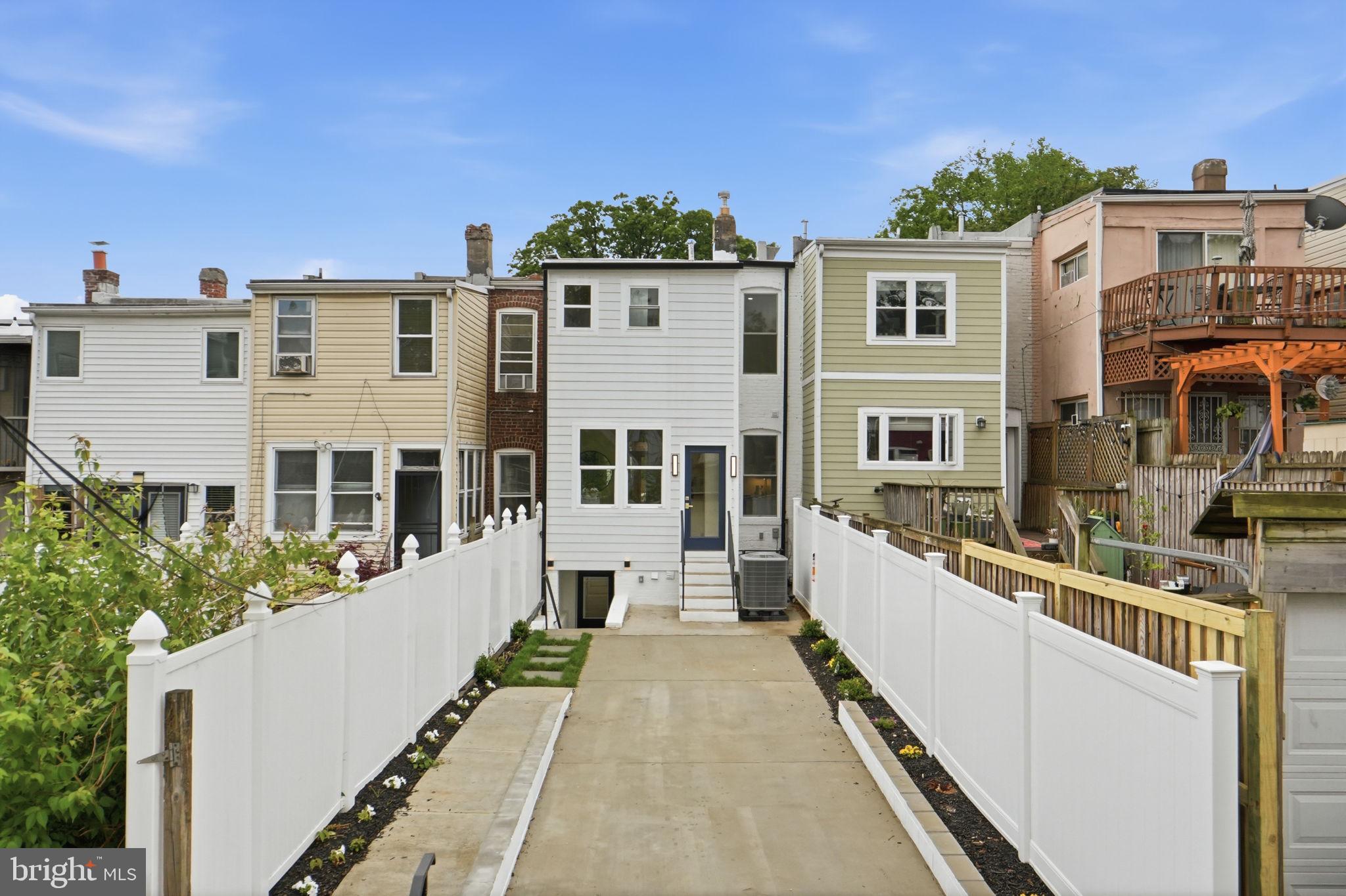 220 V Street Northeast Washington, DC 20002 - Photo 42 of 47