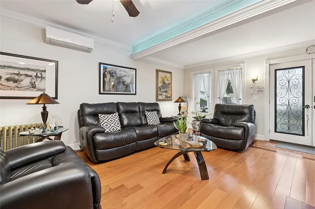 $999,000 | 87-15 258th Street | Floral Park