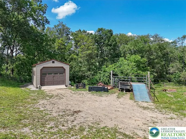 $479,000 | 173 Anchorage Road, Saylorsburg, PA 18353