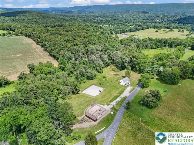 $479,000 | 173 Anchorage Road, Saylorsburg, PA 18353