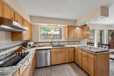 $469,000 | 302 South Lake Creek Drive, Round Rock, TX 78681