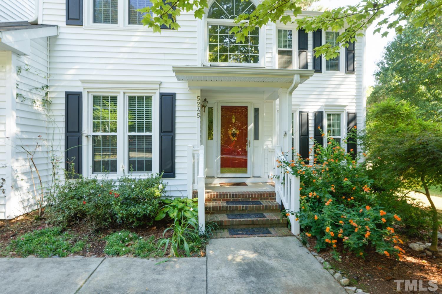 5245 Fairmead Circle Raleigh, NC 27613 - Photo 3 of 27